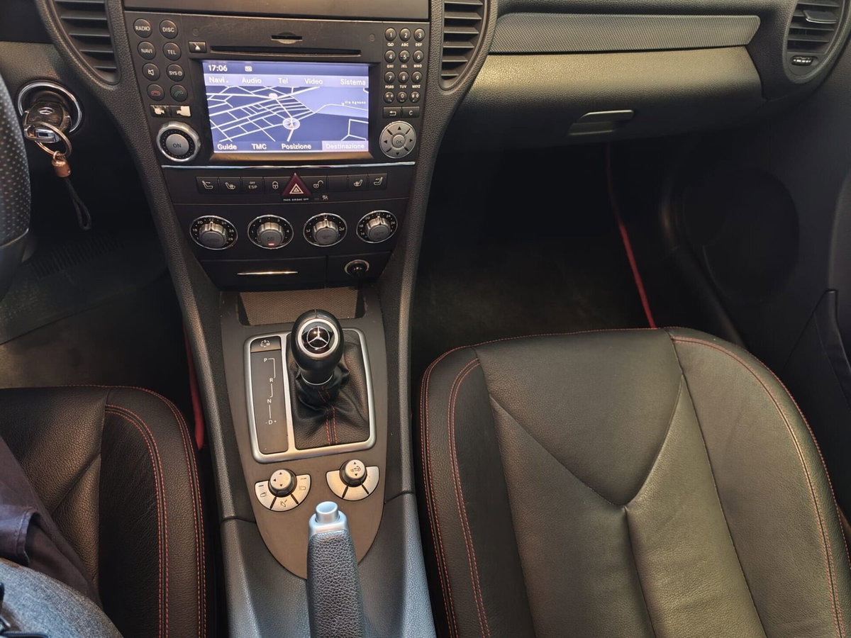 Mercedes-Benz SLK 200 CGI Sport (10)