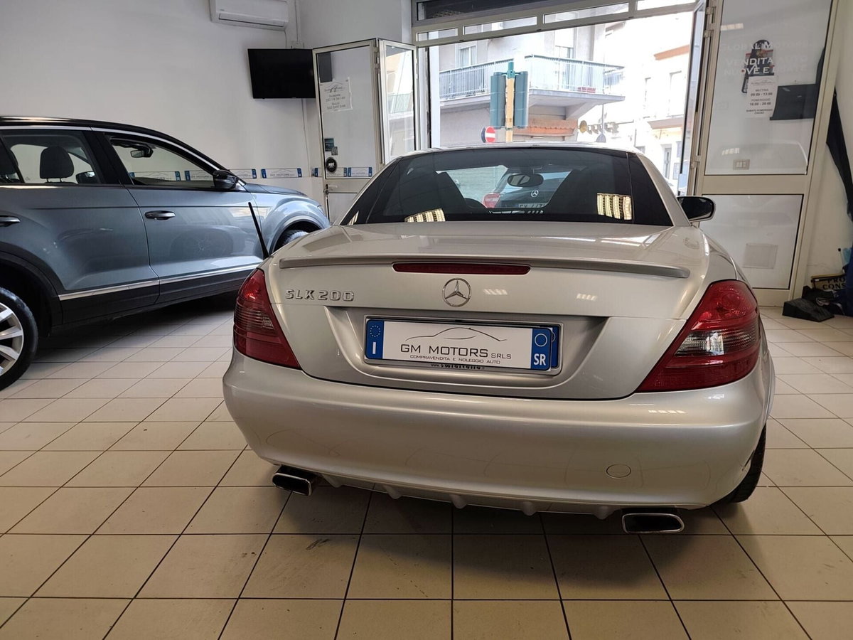 Mercedes-Benz SLK 200 CGI Sport (12)