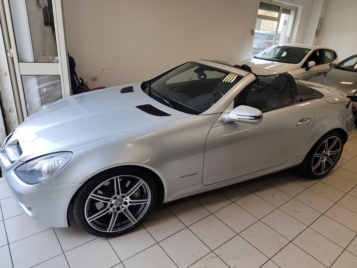 Mercedes-Benz SLK 200 CGI Sport (13)