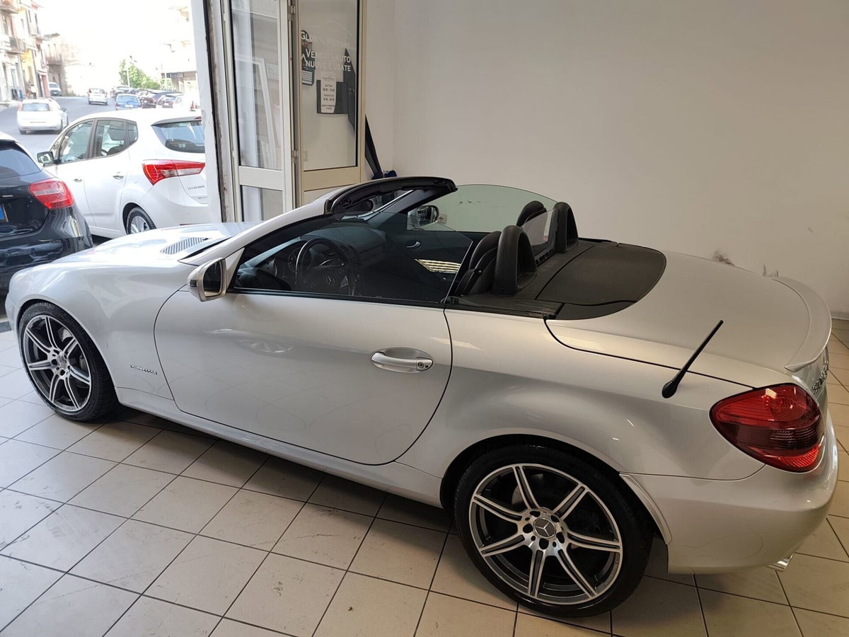 Mercedes-Benz SLK 200 CGI Sport (14)