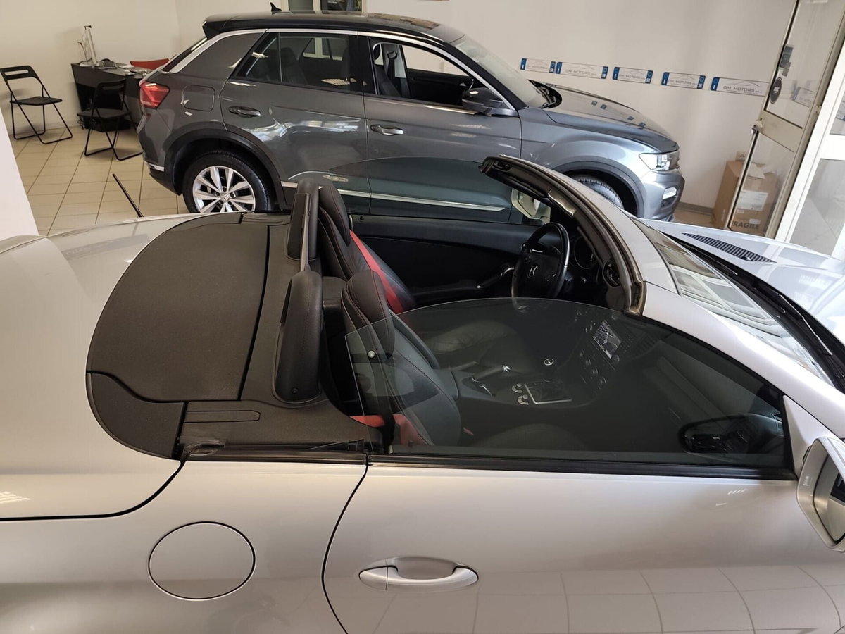 Mercedes-Benz SLK 200 CGI Sport (16)