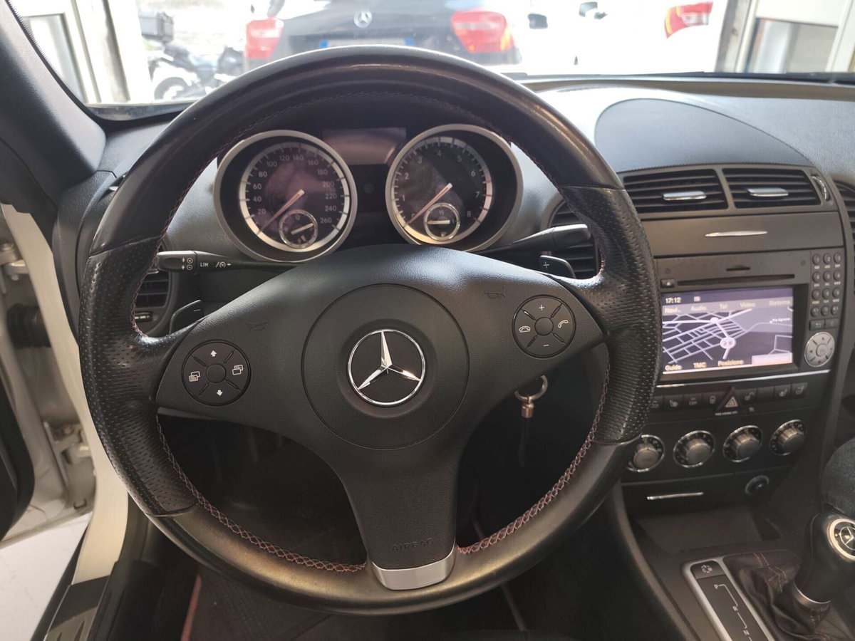 Mercedes-Benz SLK 200 CGI Sport (17)