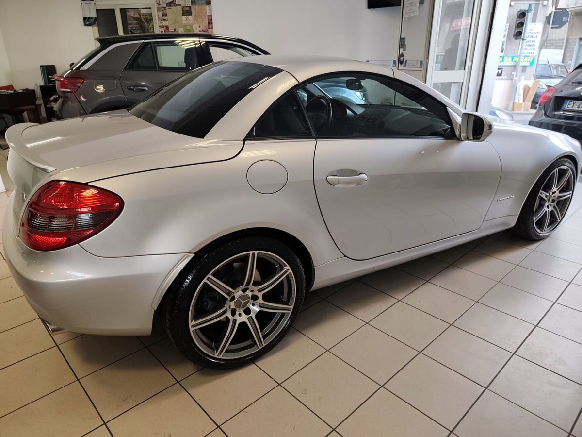 Mercedes-Benz SLK 200 CGI Sport (5)