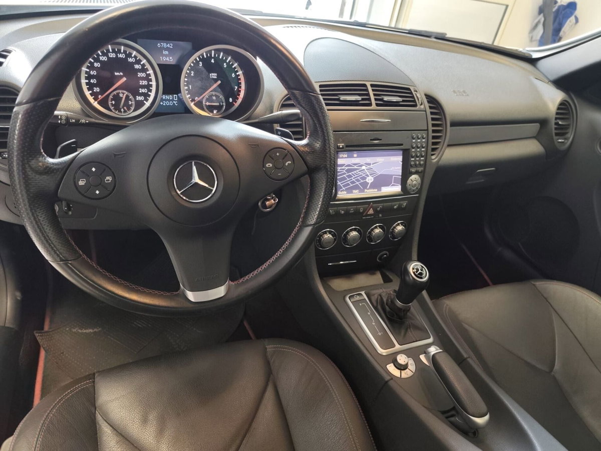 Mercedes-Benz SLK 200 CGI Sport (7)