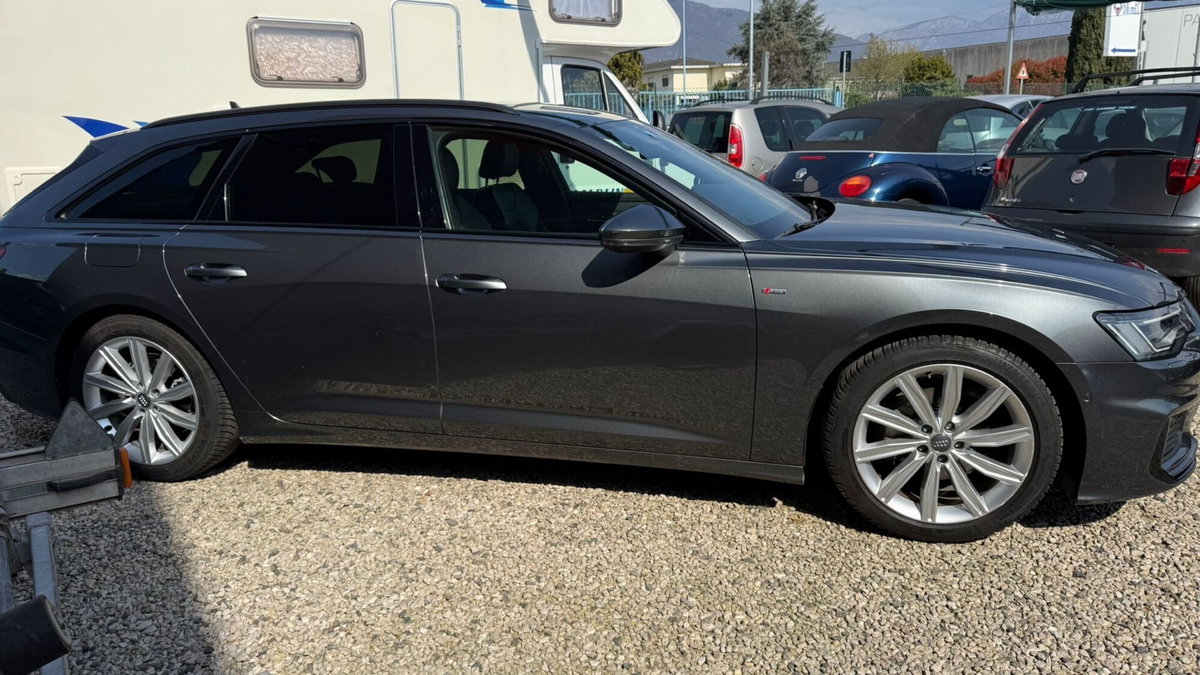 Audi A6 Avant 40 2.0 TDI S tronic Business Sport (5)
