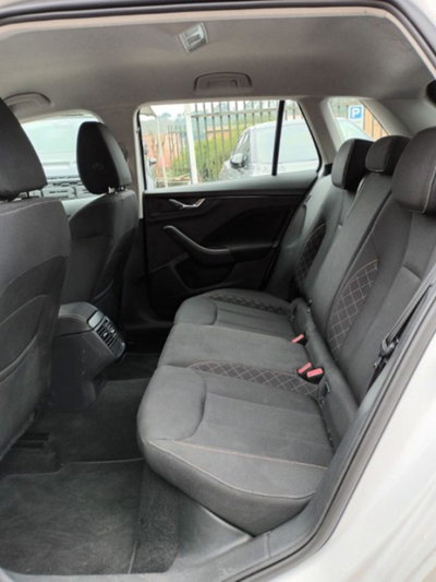 Skoda Kamiq 1.0 tsi Style 95cv (6)
