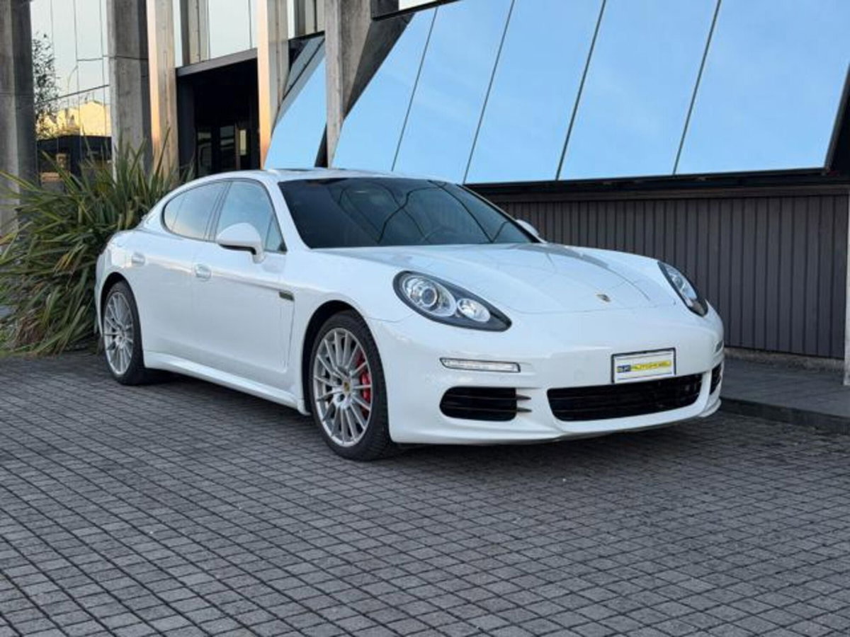 Porsche Panamera 3.6 Platinum Edition (2)