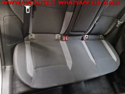 Nissan Qashqai 1.3 DIG-T 140 CV Business (16)