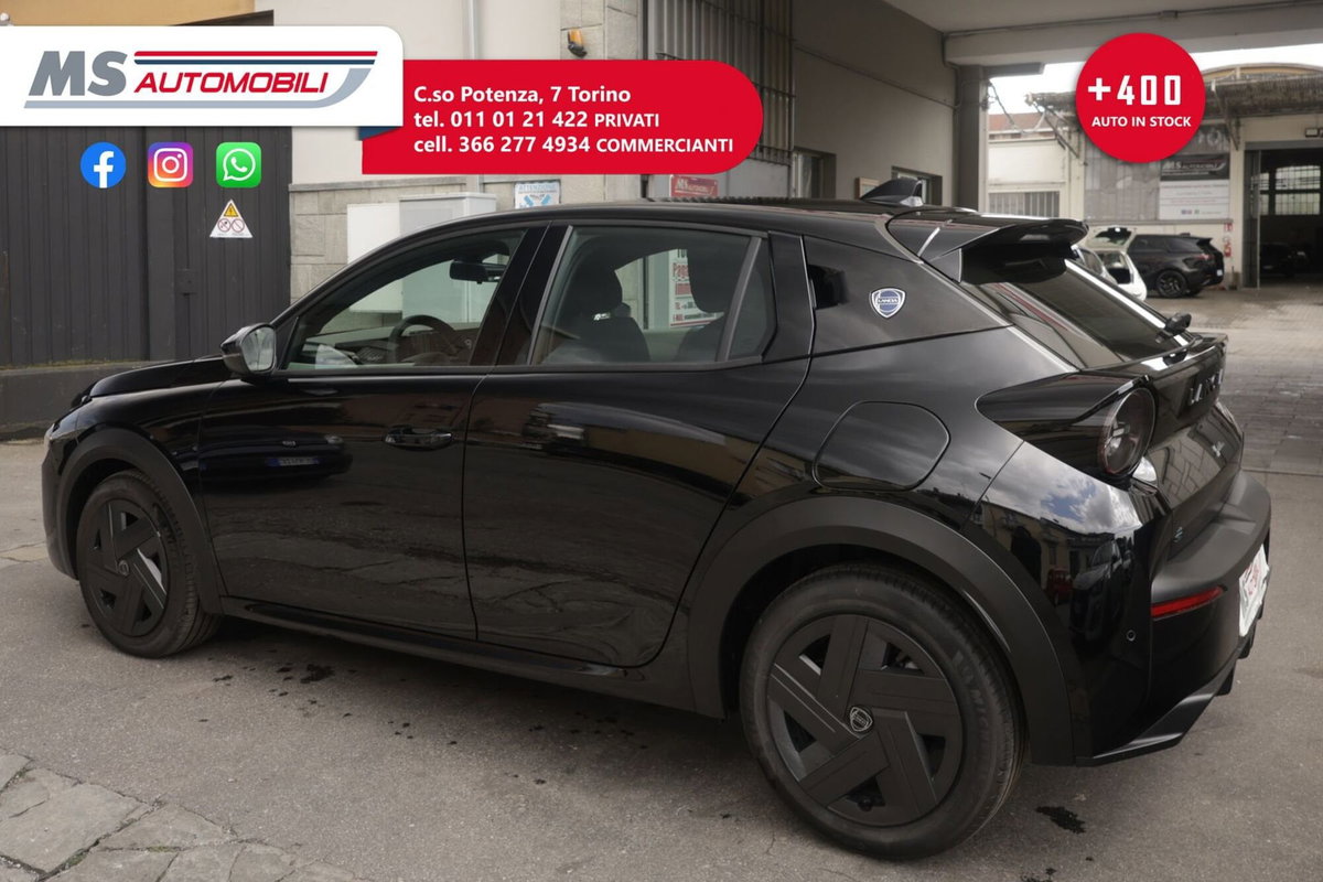 Lancia Ypsilon 1.2 mhev 110cv e-dct (15)