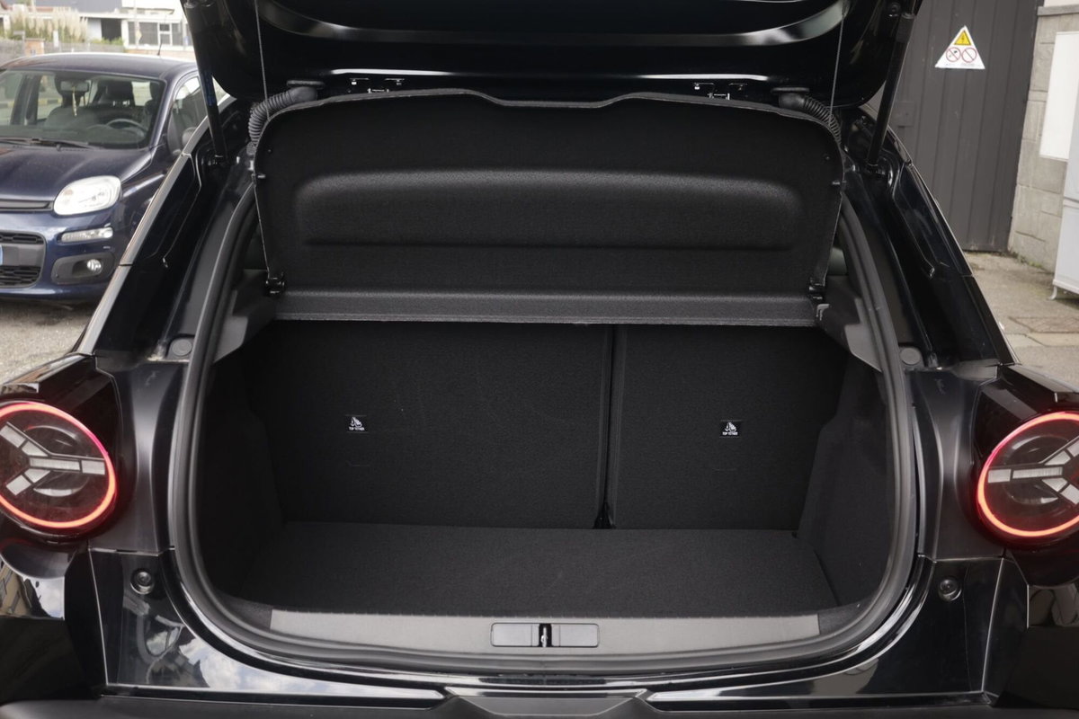 Lancia Ypsilon 1.2 mhev 110cv e-dct (18)