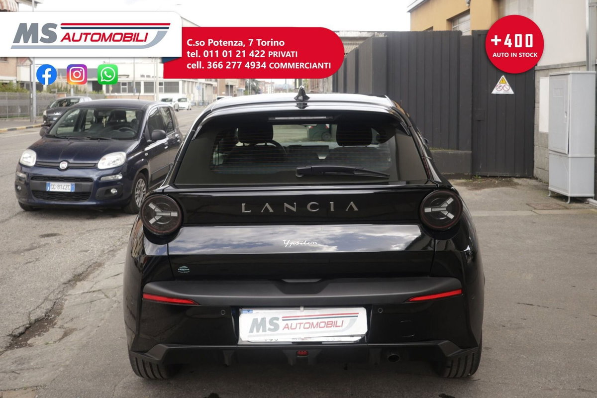 Lancia Ypsilon 1.2 mhev 110cv e-dct (7)
