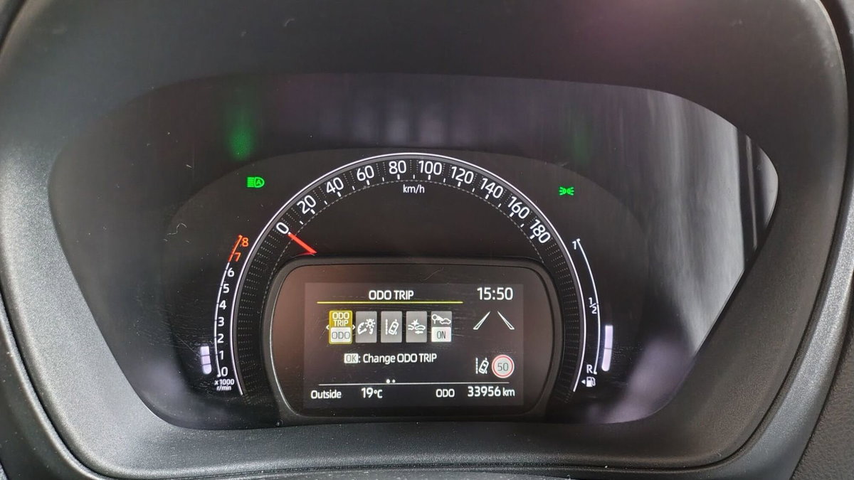 Toyota Aygo X 1.0 Trend 72cv (5)
