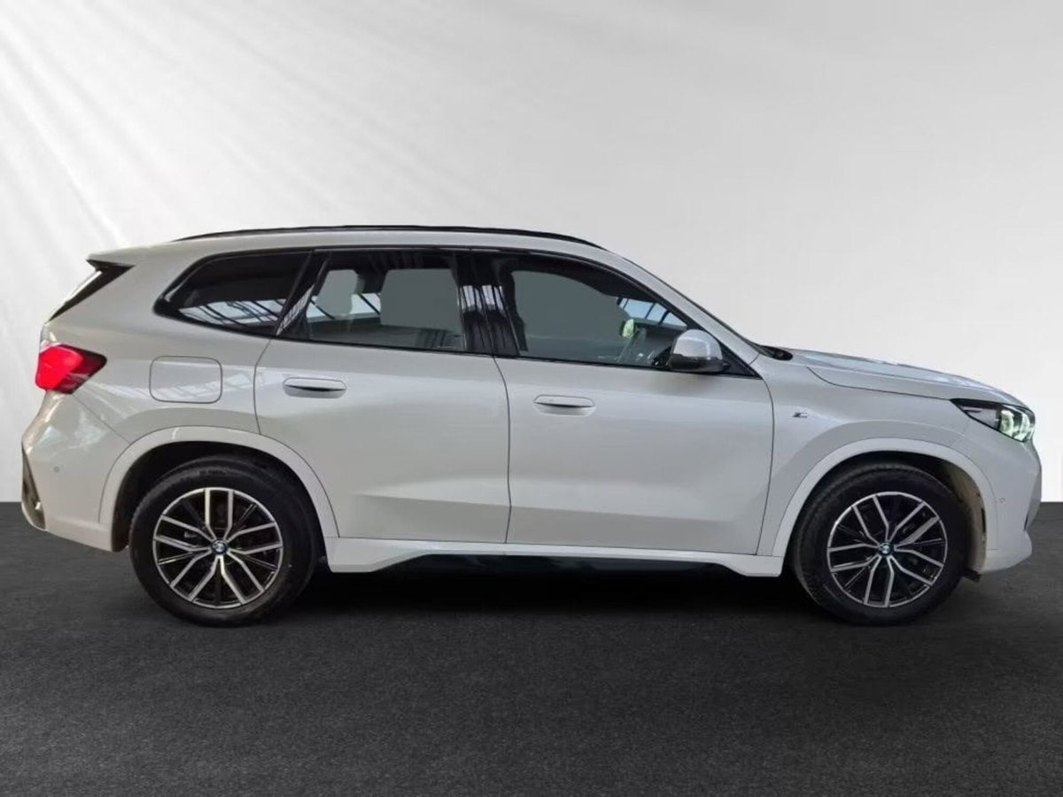 BMW X1 sDrive 18i Msport (3)