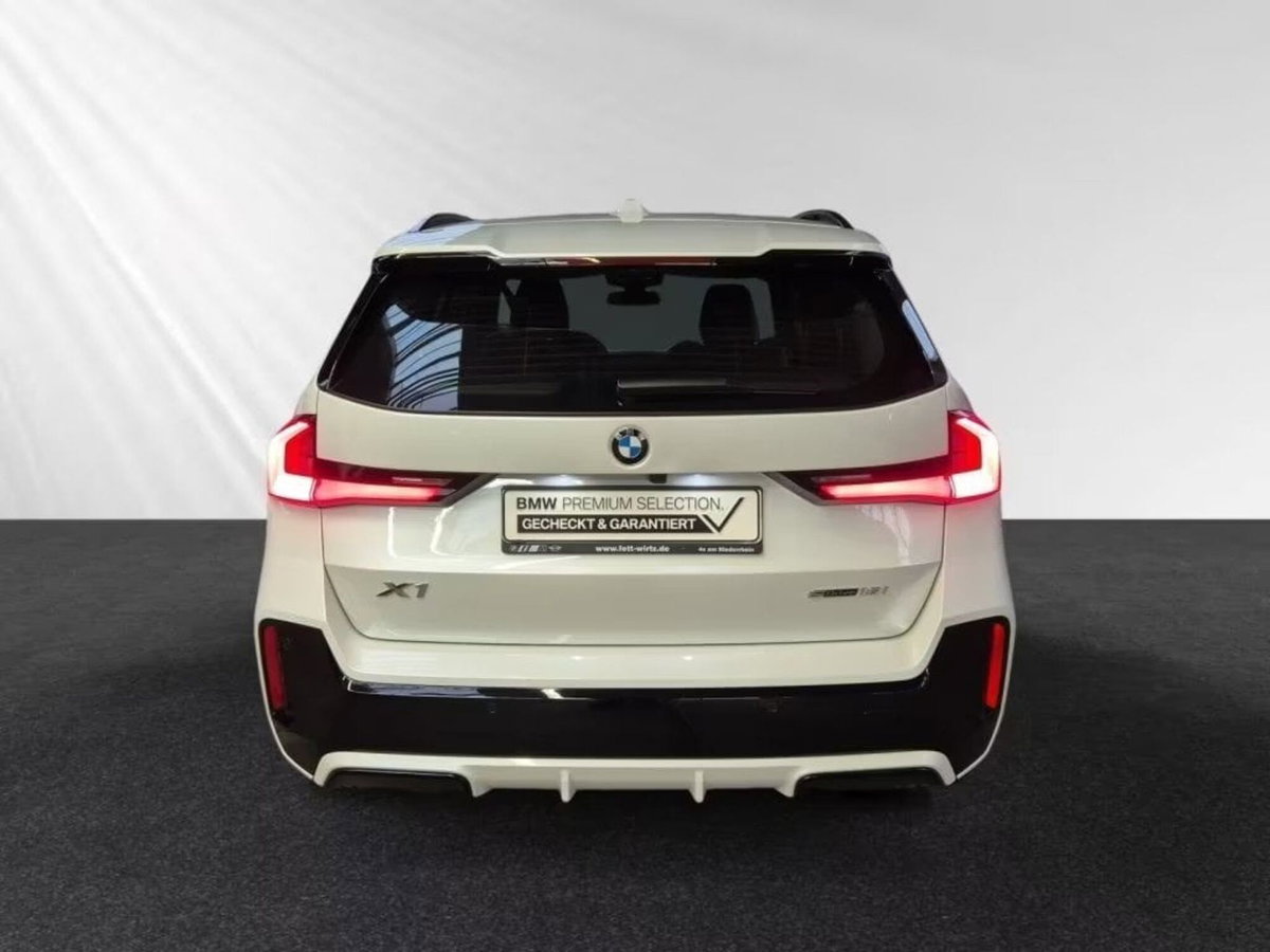BMW X1 sDrive 18i Msport (4)