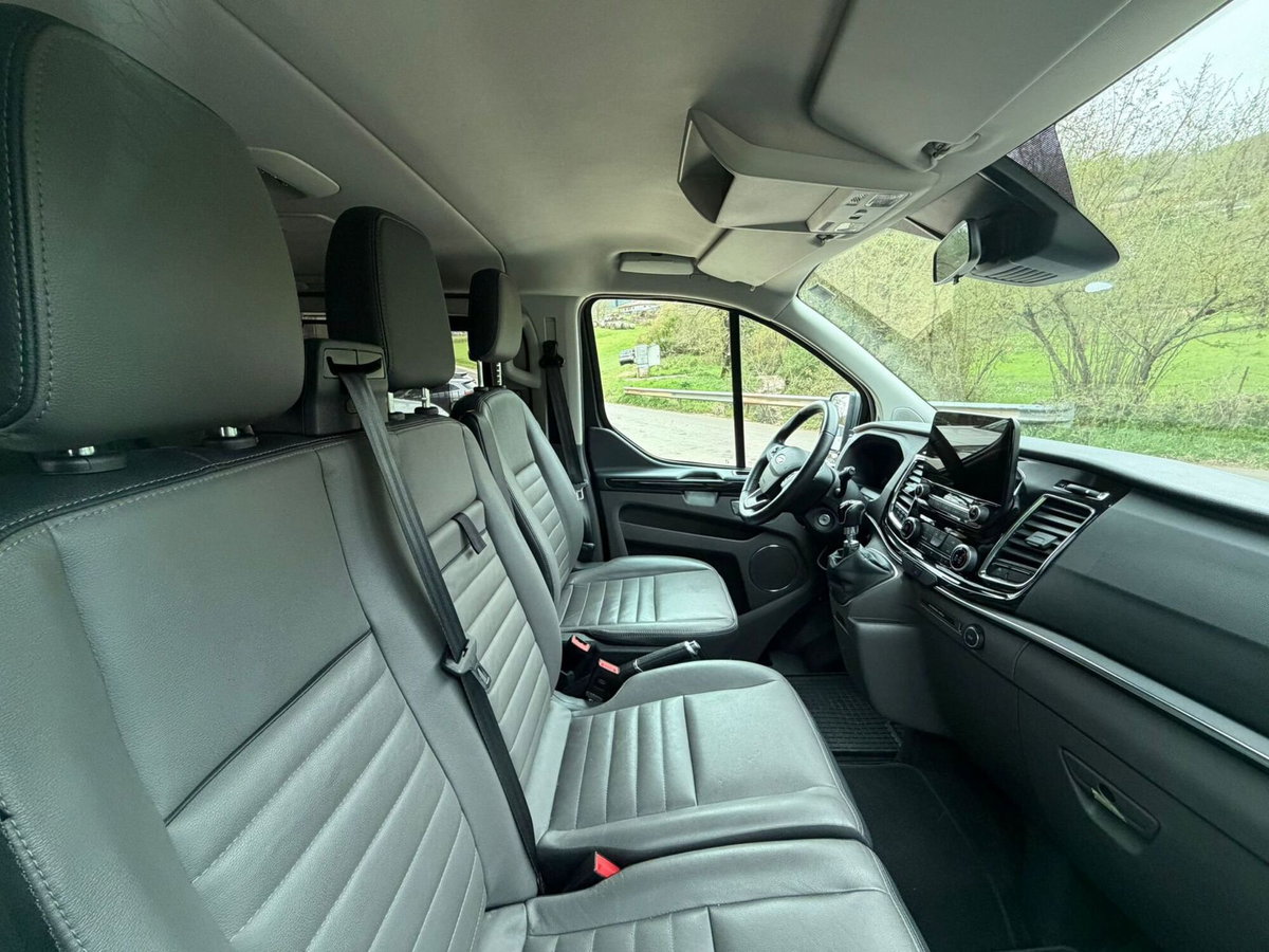 Ford Tourneo Custom 320 2.0 TDCi 185CV MHEV PC Titanium (9)