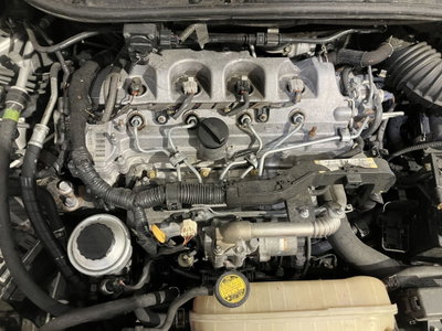 Toyota Corolla Verso 2.2 16V D-4D DPF Sol (15)