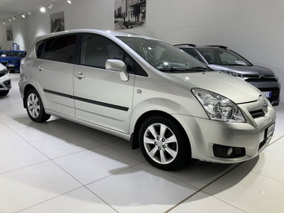 Toyota Corolla Verso 2.2 16V D-4D DPF Sol (3)