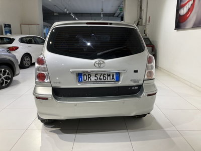 Toyota Corolla Verso 2.2 16V D-4D DPF Sol (5)
