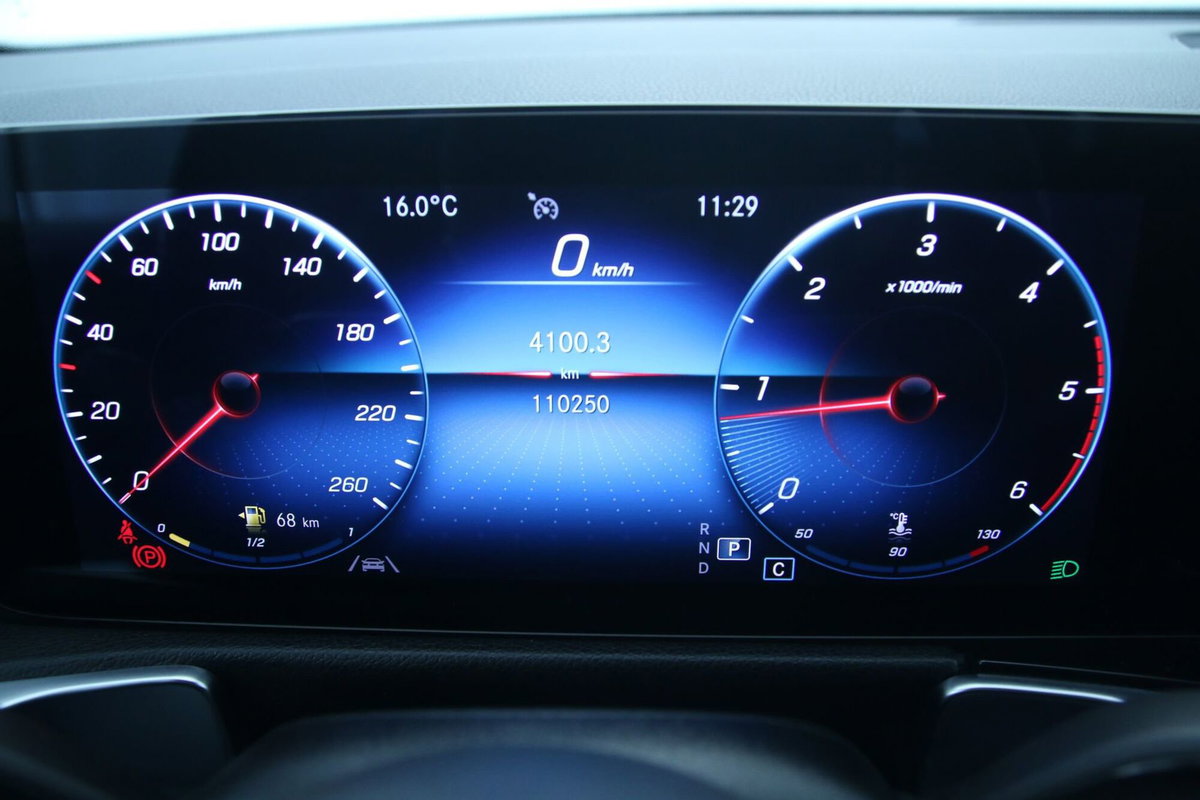 Mercedes-Benz GLB 200 d Automatic Sport Plus (11)