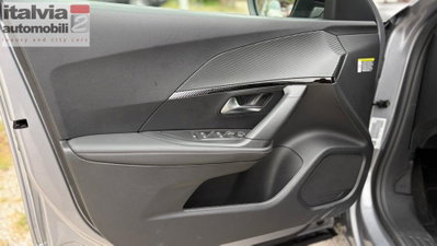 Peugeot 2008 50 kWh Allure (18)