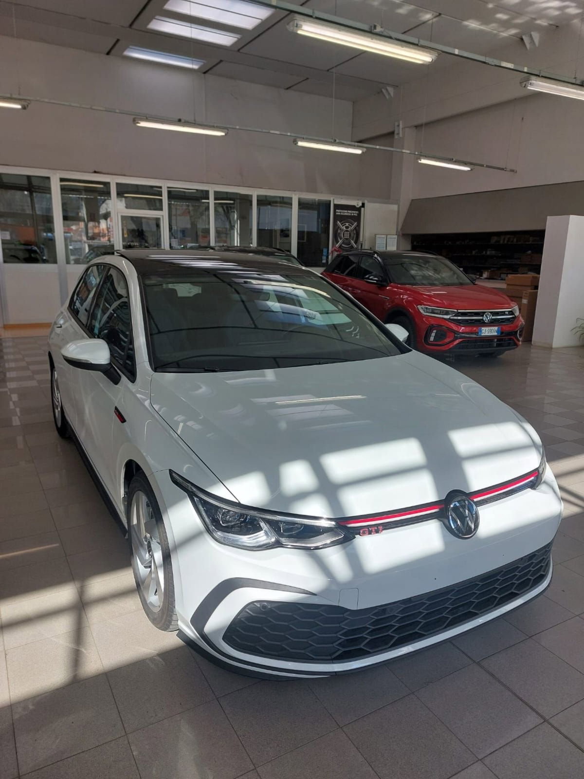 Volkswagen Golf 2.0 TSI GTI (5)