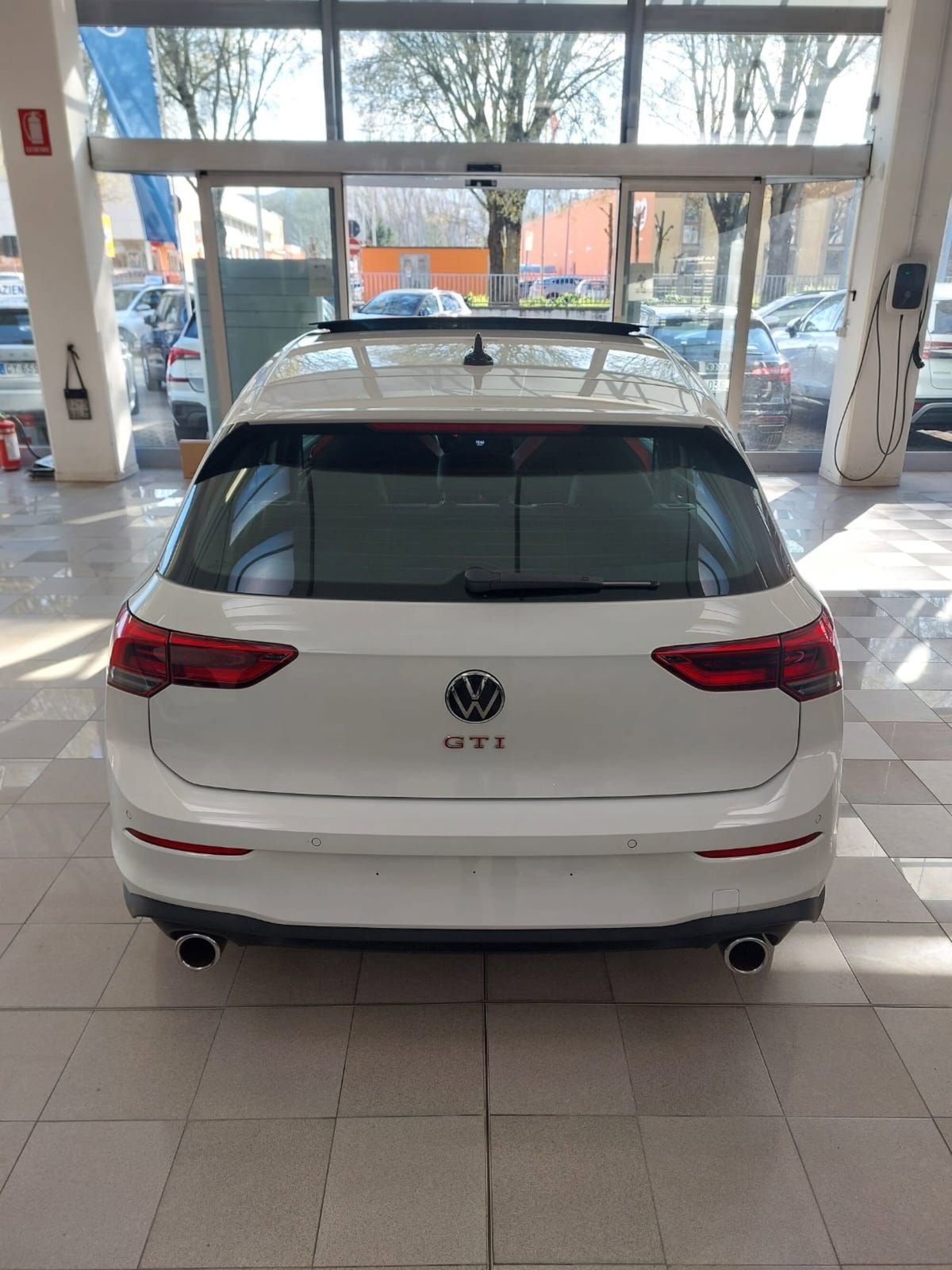 Volkswagen Golf 2.0 TSI GTI (9)