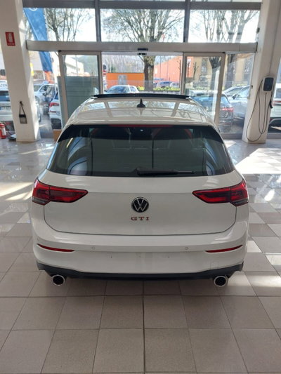 Volkswagen Golf 2.0 TSI GTI (9)