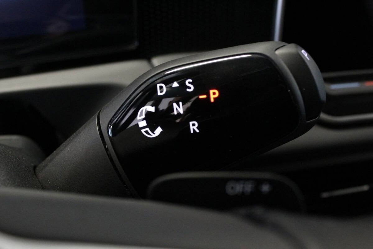 Volkswagen Tiguan 1.5 etsi Edition 130cv dsg (13)