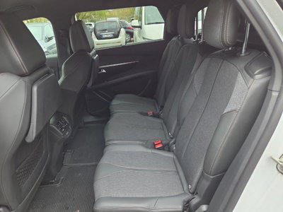Peugeot 5008 BlueHDi 130 S&S EAT8 GT Line (10)