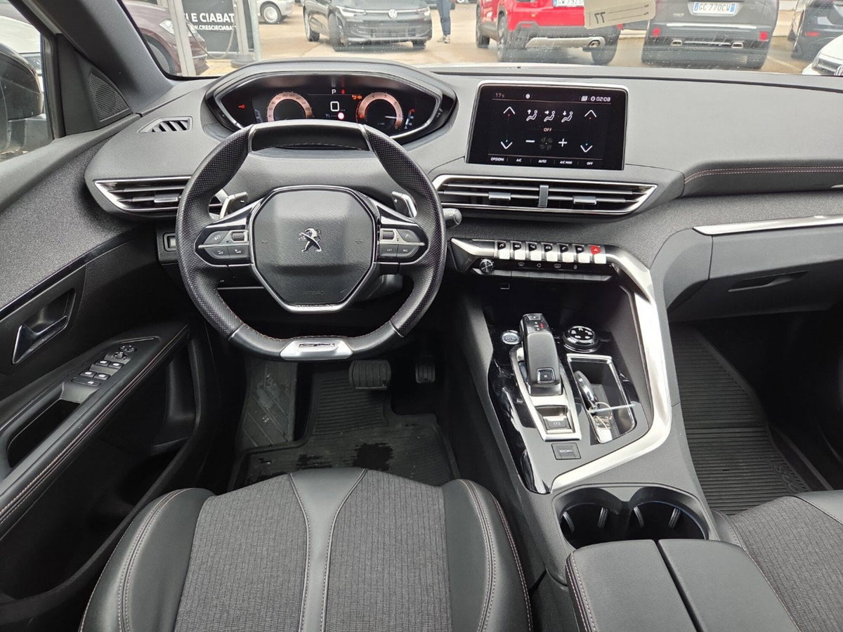 Peugeot 5008 BlueHDi 130 S&S EAT8 GT Line (11)