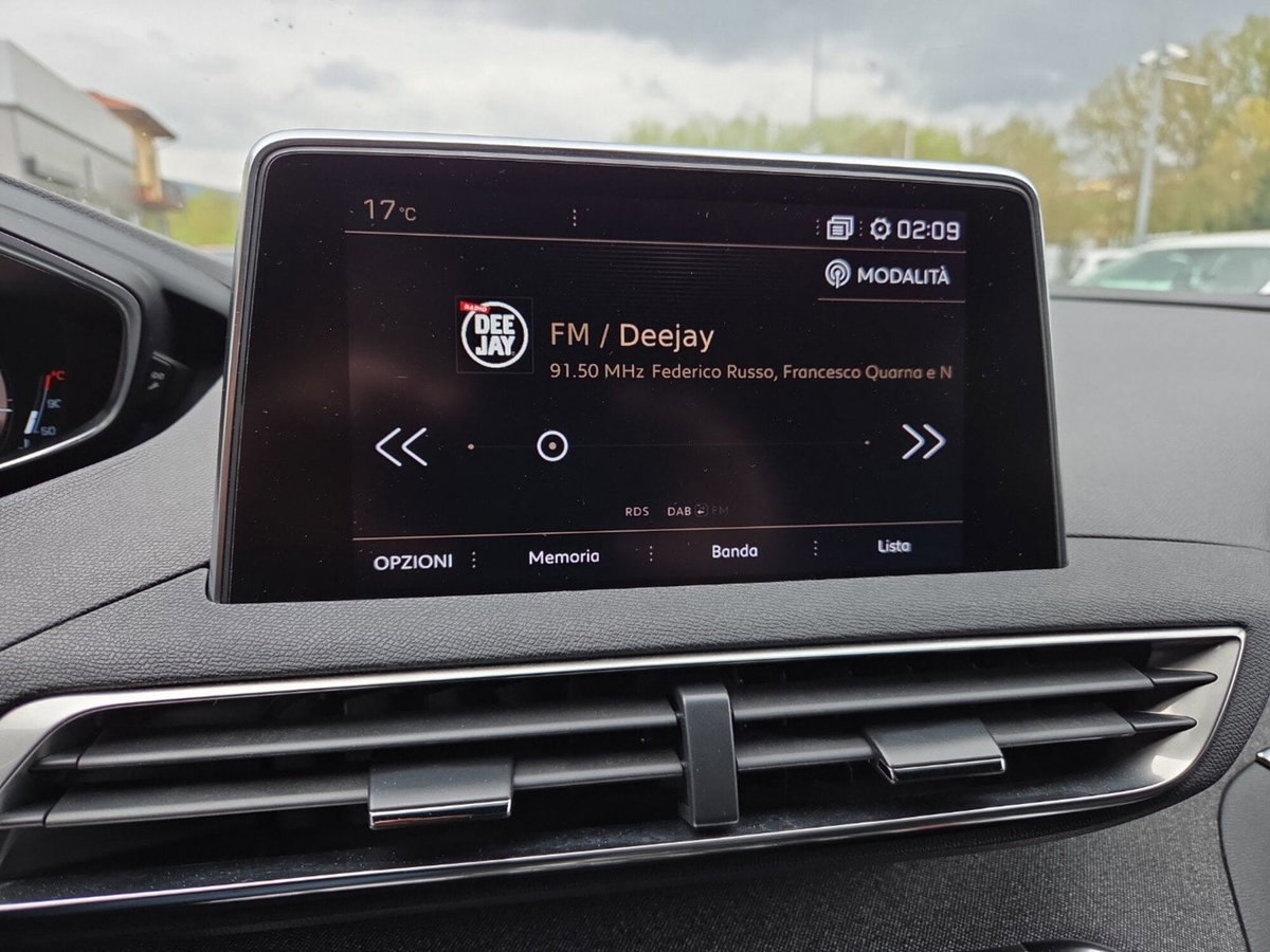 Peugeot 5008 BlueHDi 130 S&S EAT8 GT Line (14)
