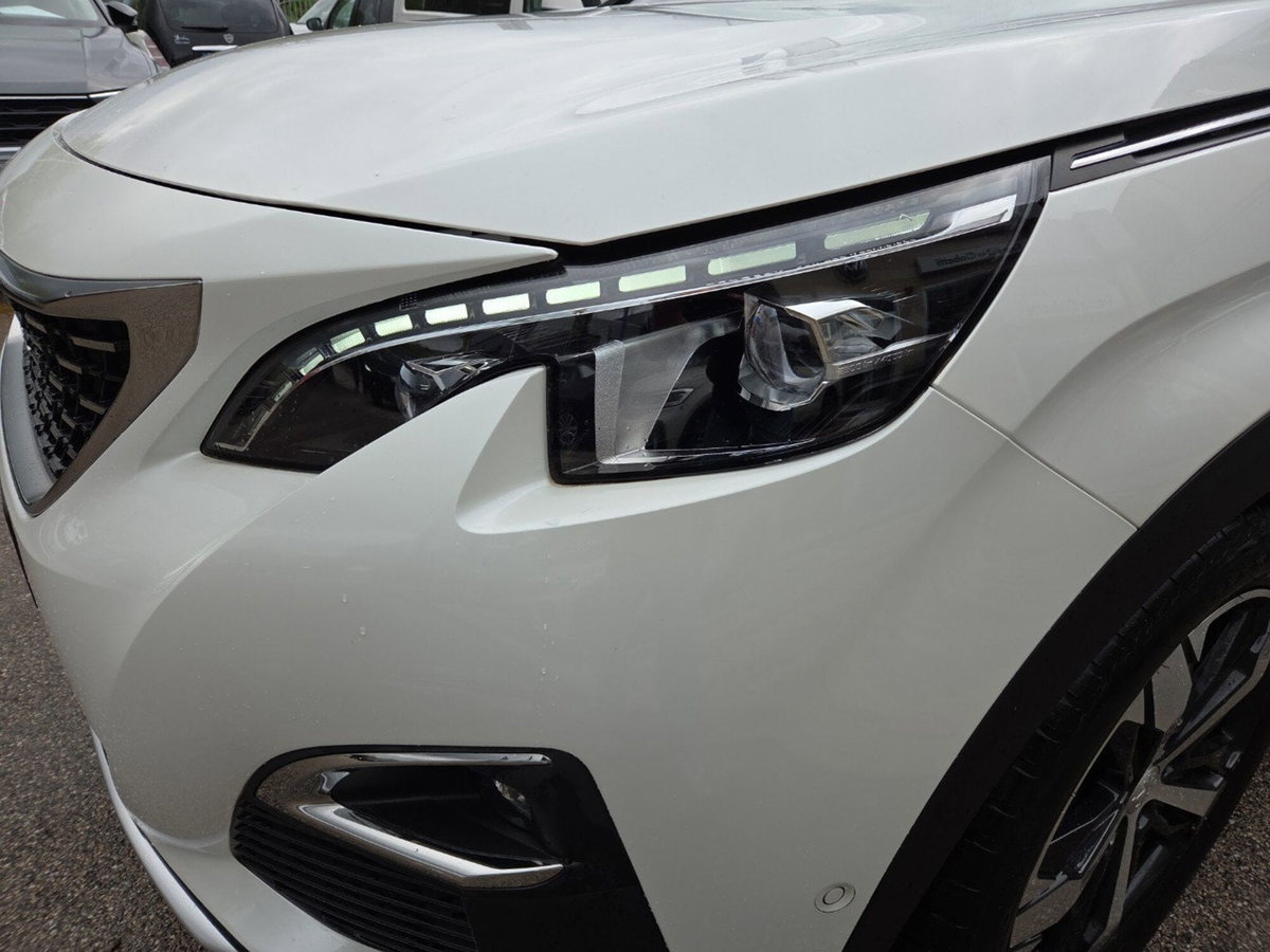 Peugeot 5008 BlueHDi 130 S&S EAT8 GT Line (5)