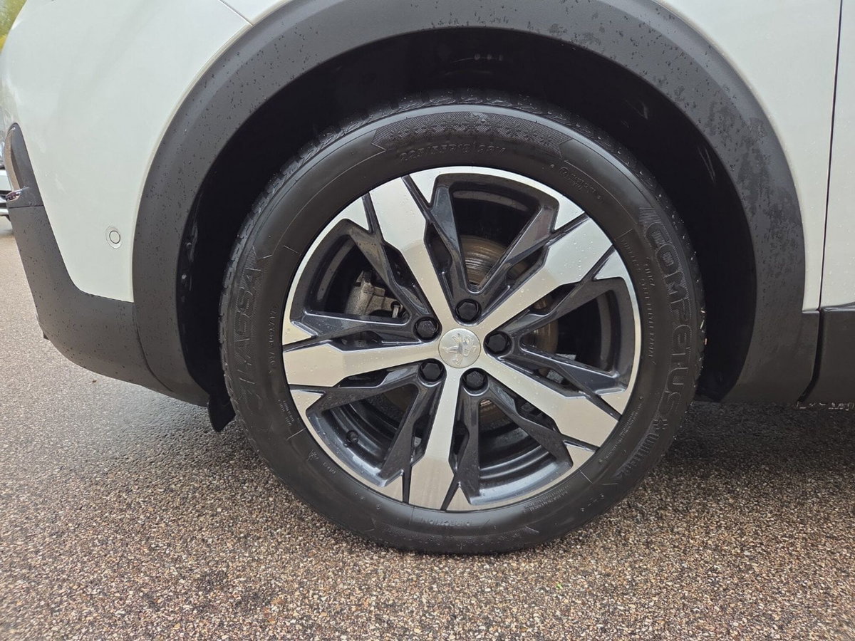 Peugeot 5008 BlueHDi 130 S&S EAT8 GT Line (8)