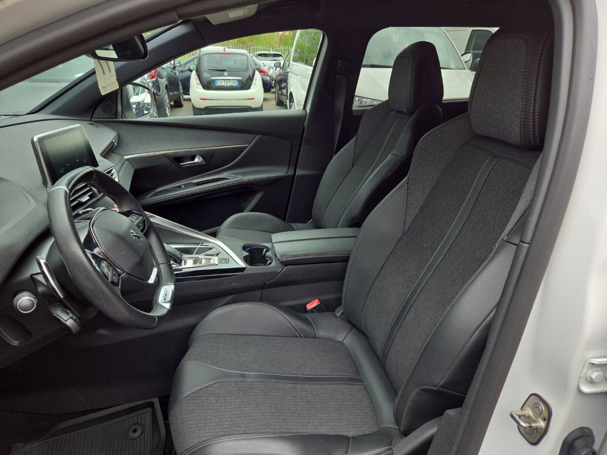 Peugeot 5008 BlueHDi 130 S&S EAT8 GT Line (9)
