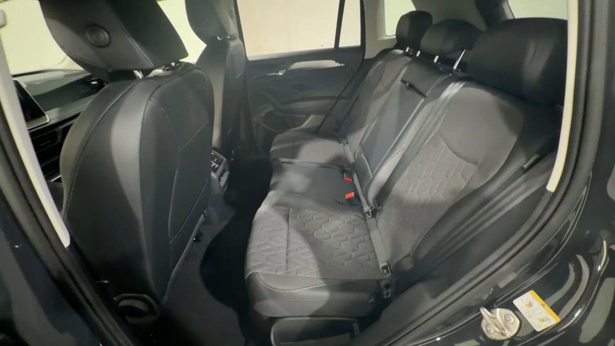 Volkswagen Tiguan 1.5 etsi Edition 130cv dsg (14)