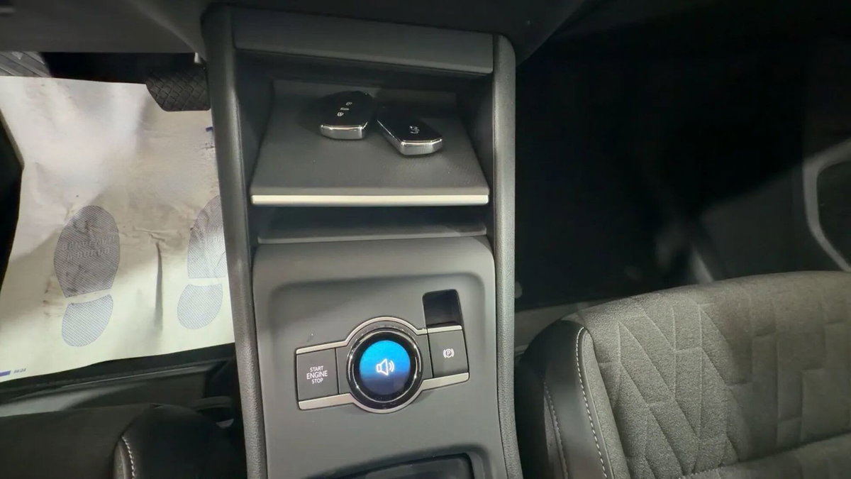 Volkswagen Tiguan 1.5 etsi Edition 130cv dsg (17)
