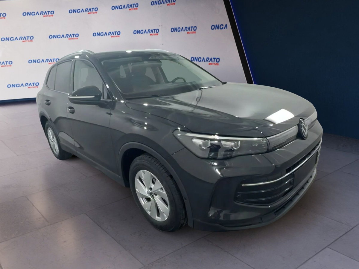 Volkswagen Tiguan 1.5 etsi Edition 130cv dsg (3)