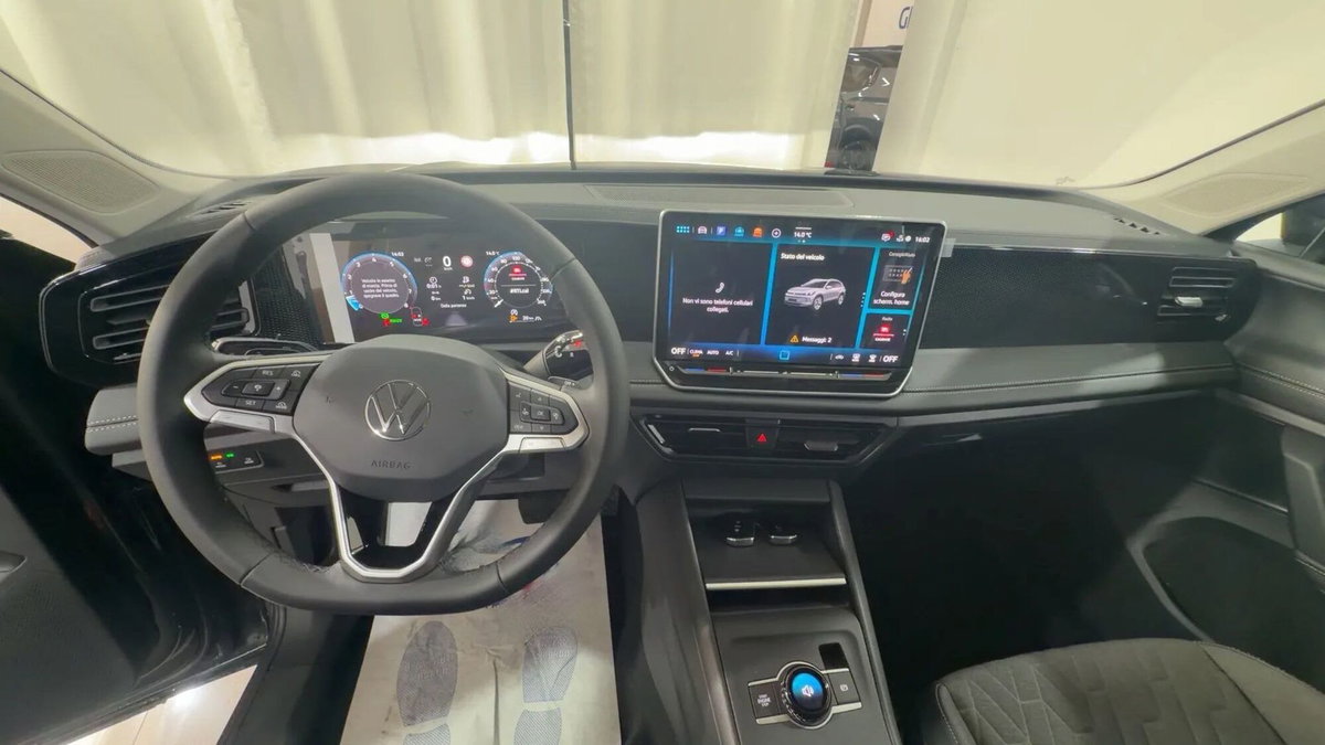 Volkswagen Tiguan 1.5 etsi Edition 130cv dsg (8)