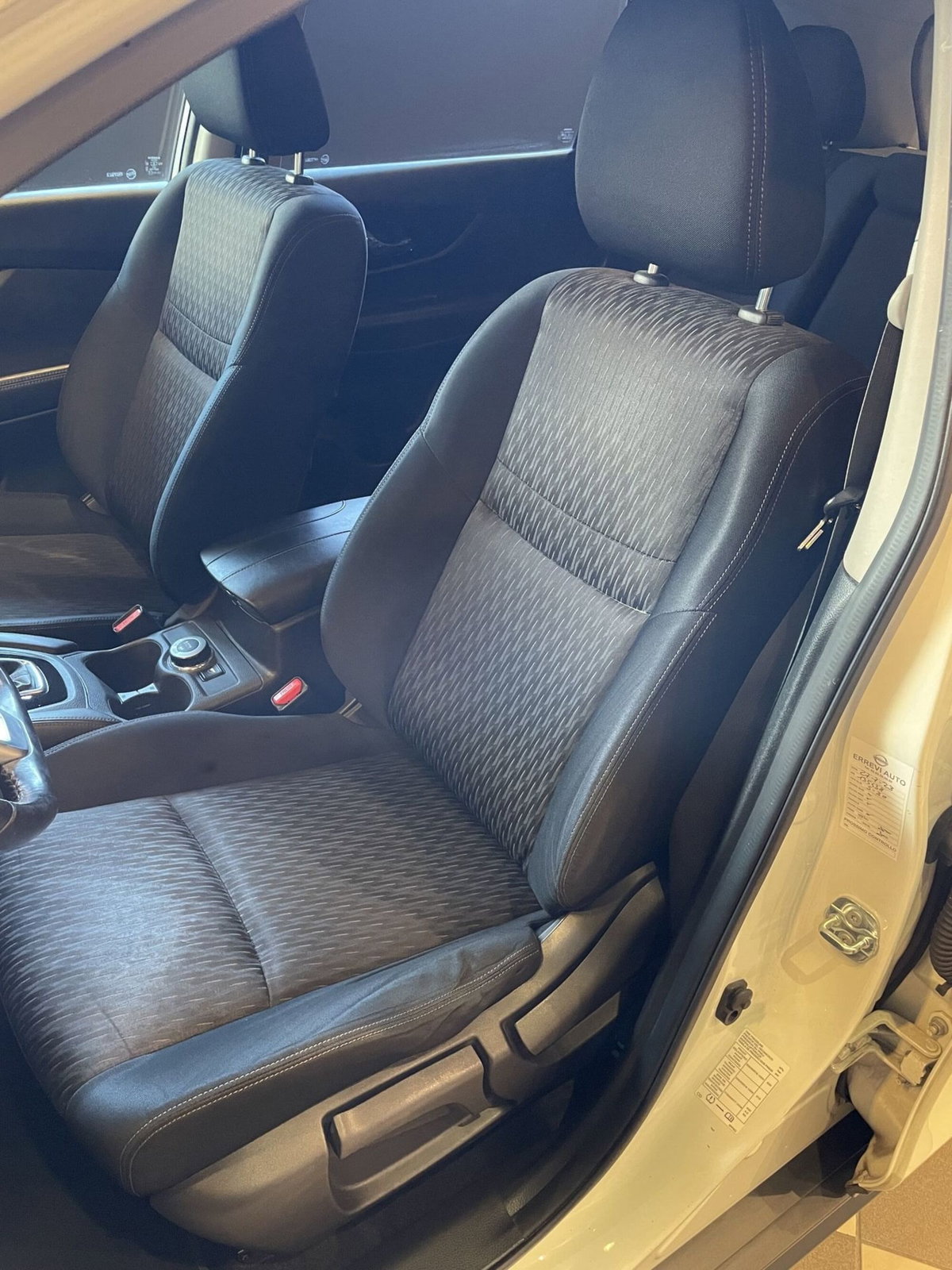 Nissan X-Trail 2.0 dCi 4WD Acenta (13)