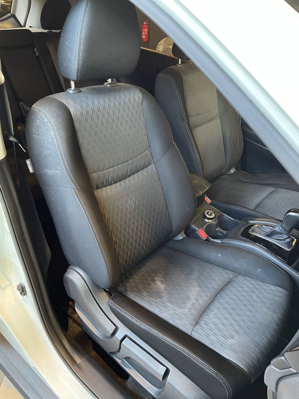 Nissan X-Trail 2.0 dCi 4WD Acenta (15)