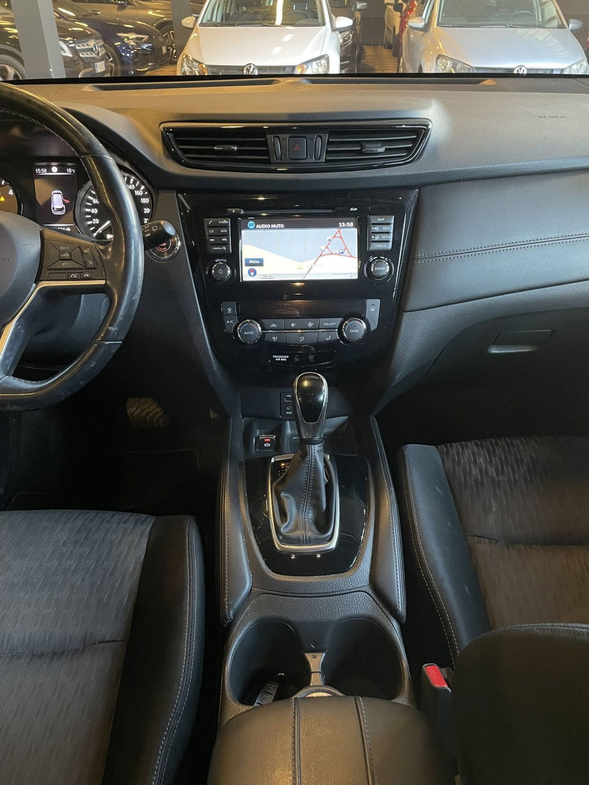 Nissan X-Trail 2.0 dCi 4WD Acenta (9)