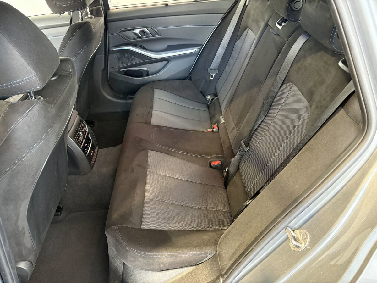 BMW Serie 3 Touring 330e  MSport Pro auto (12)
