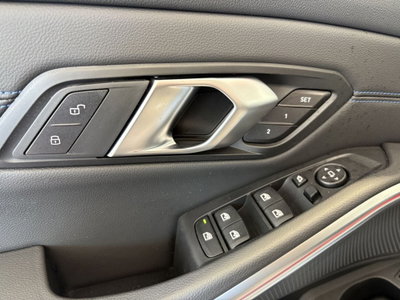 BMW Serie 3 Touring 330e  MSport Pro auto (15)