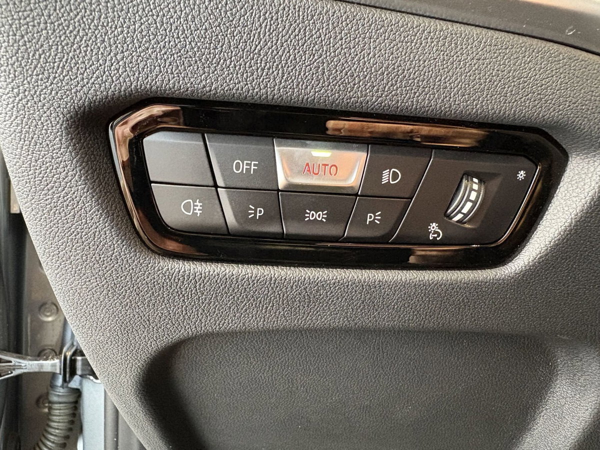 BMW Serie 3 Touring 330e  MSport Pro auto (19)