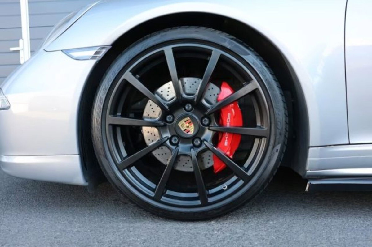 Porsche 911 Coupé 3.8 Carrera 4 GTS (15)