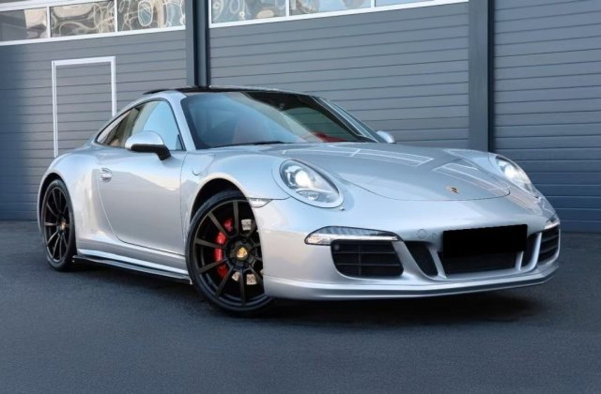 Porsche 911 Coupé 3.8 Carrera 4 GTS (3)