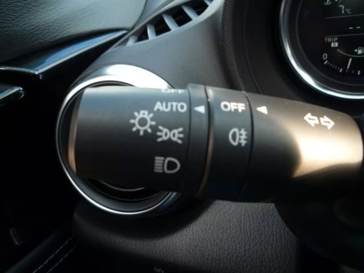 Mazda MX-5 2.0L Skyactiv-G Sport (20)