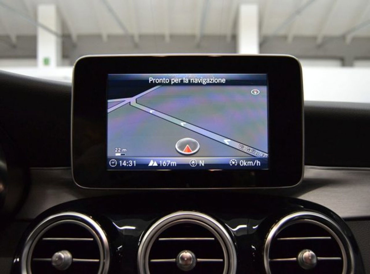 Mercedes-Benz Classe C Cabrio 180 Cabrio Premium (9)