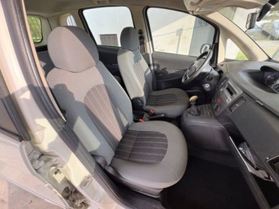 Lancia Musa 1.4 Argento Ecochic GPL (9)