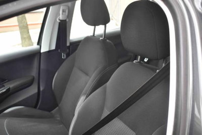 Peugeot 208 82 5 porte Allure (6)